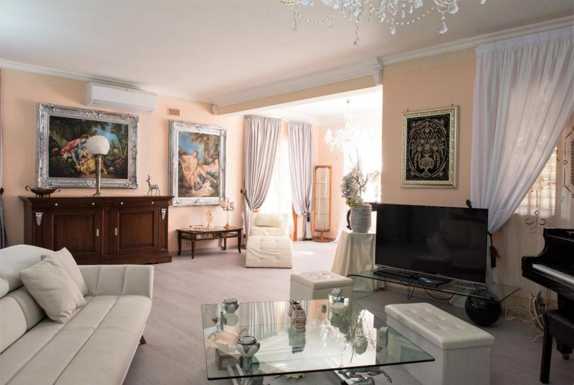 Villa Aversa 카스텔라마레델골포 외부 사진
