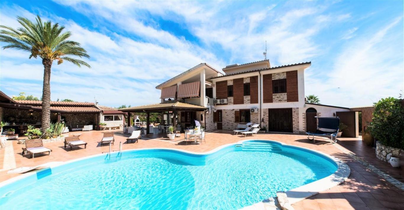 Villa Aversa 카스텔라마레델골포 외부 사진